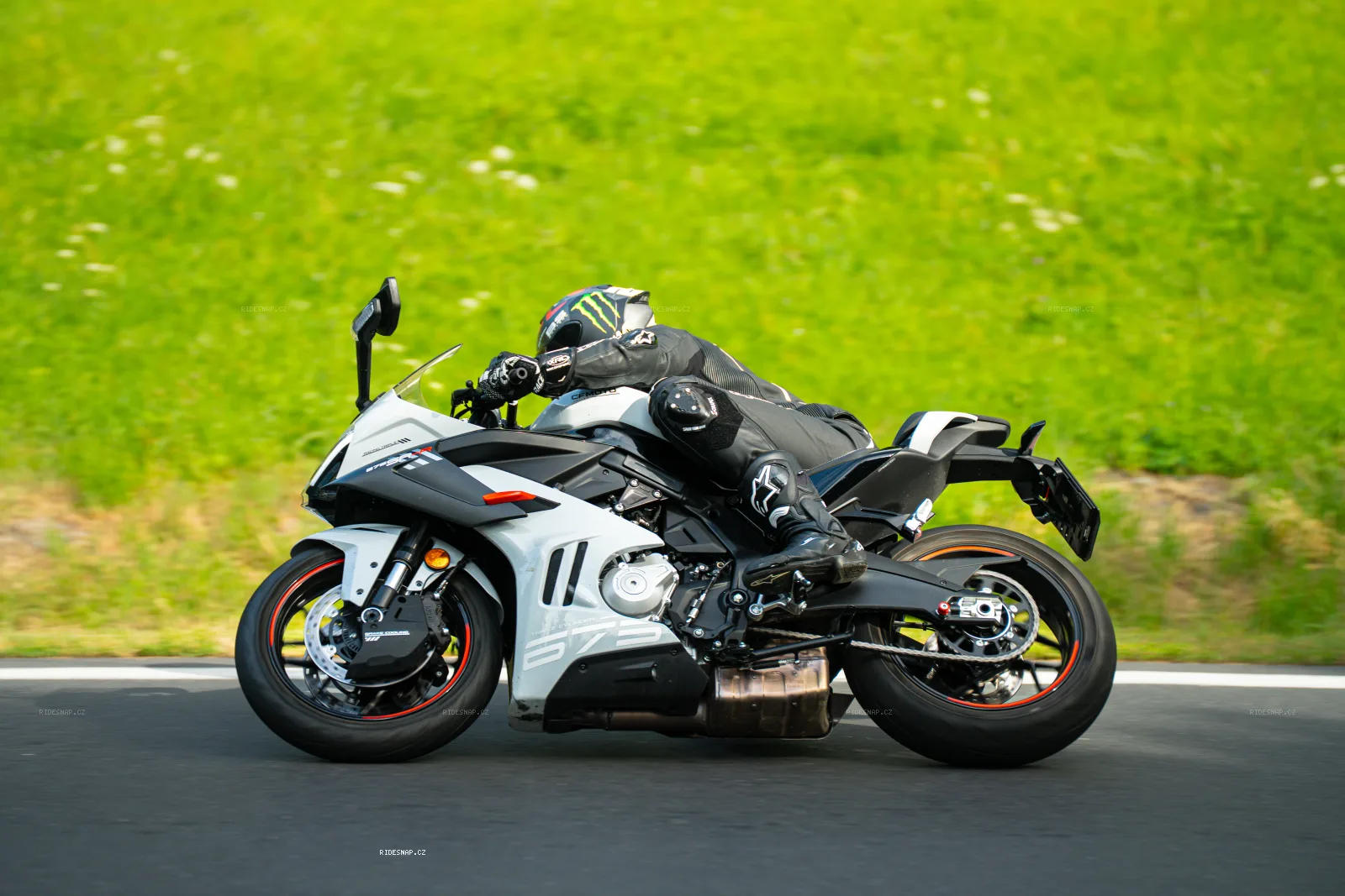 Moto foto 13