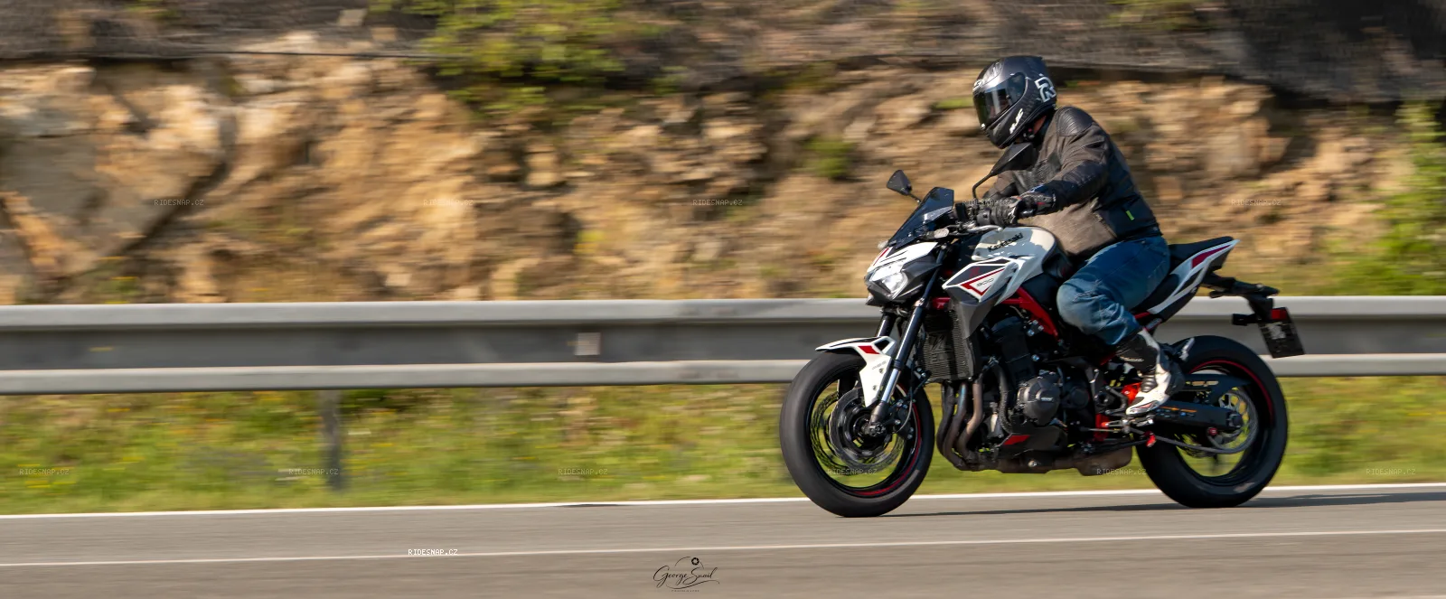 Moto foto 160