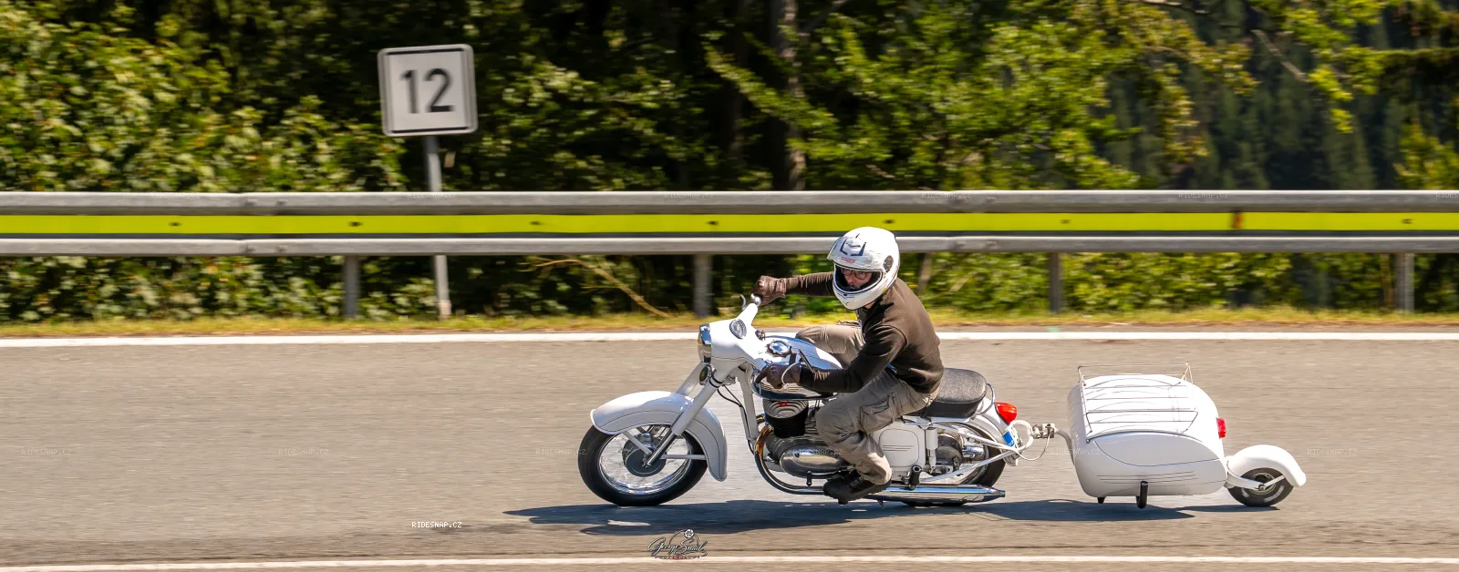 Moto foto 1715
