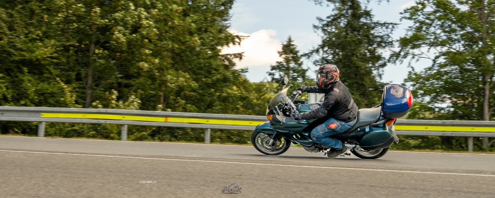 Moto foto 1724