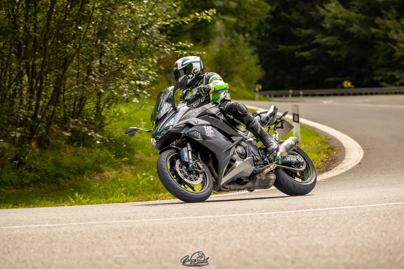 Moto foto 2216