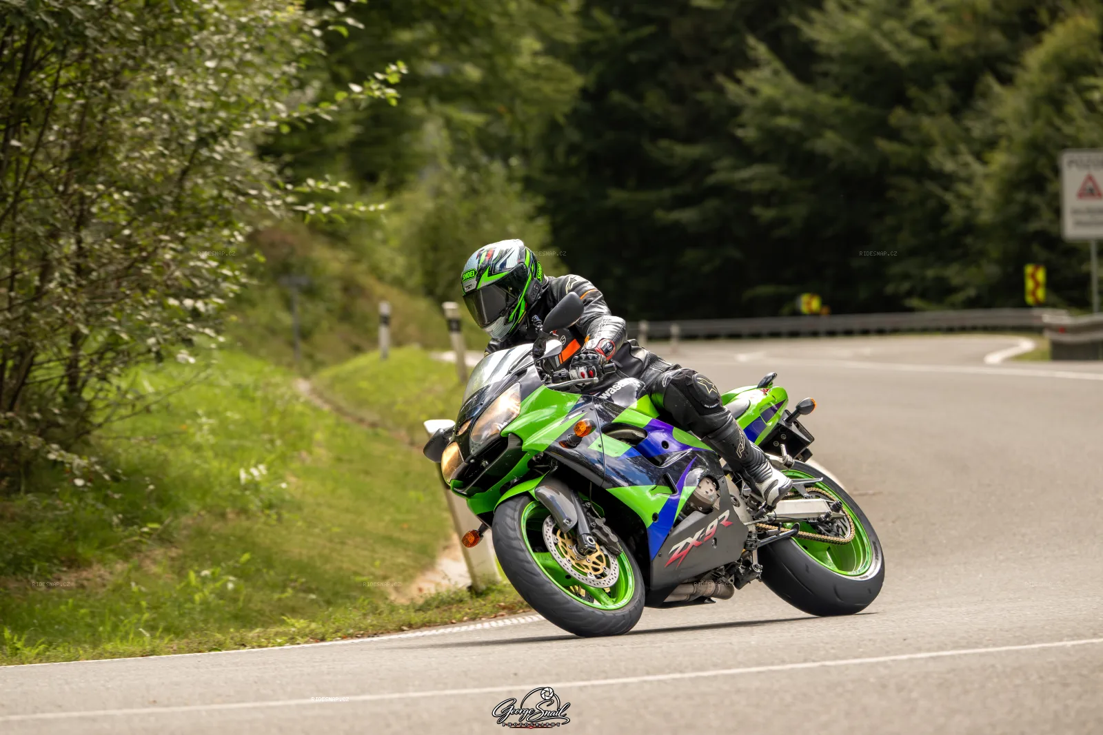 Moto foto 2228
