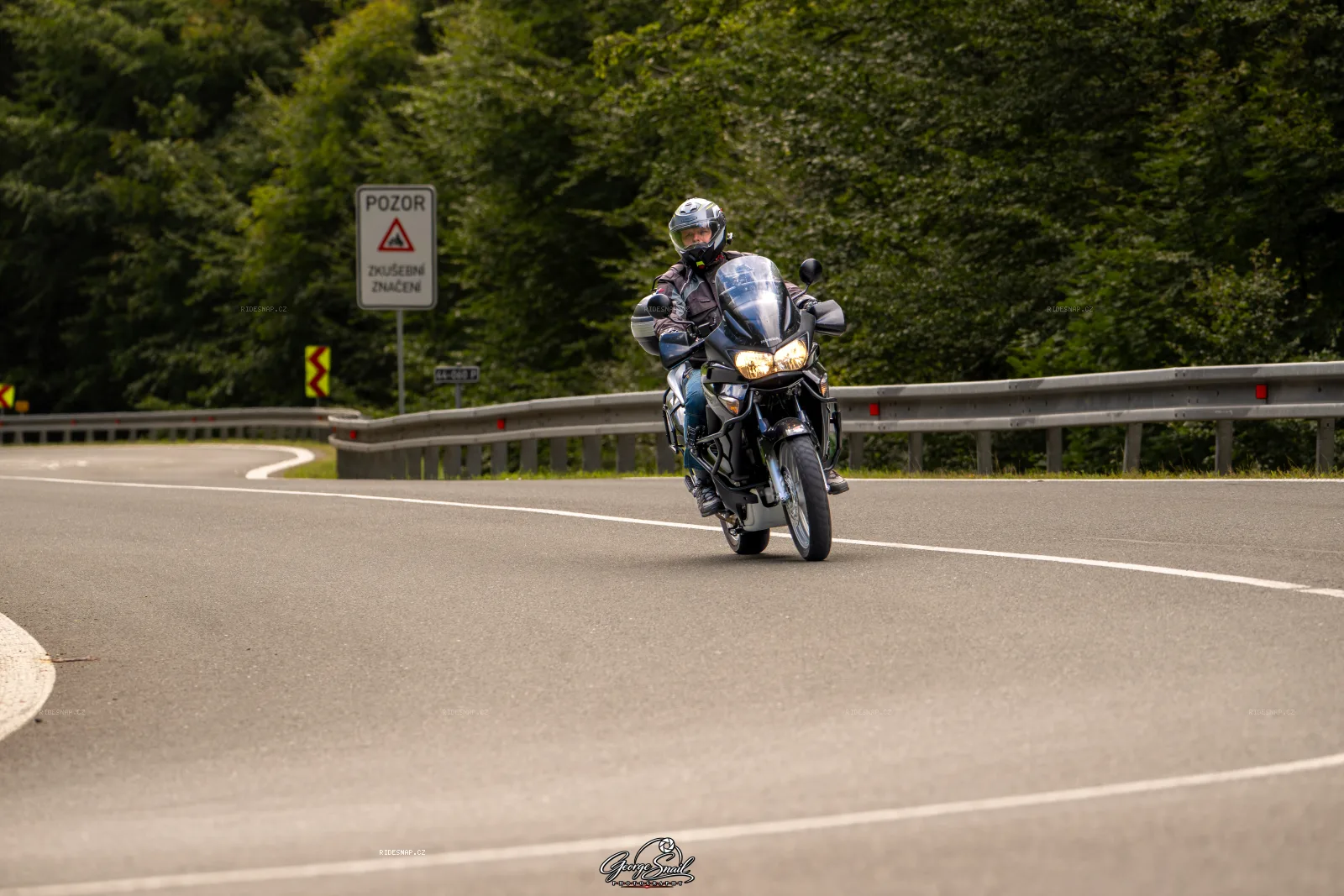 Moto foto 2233