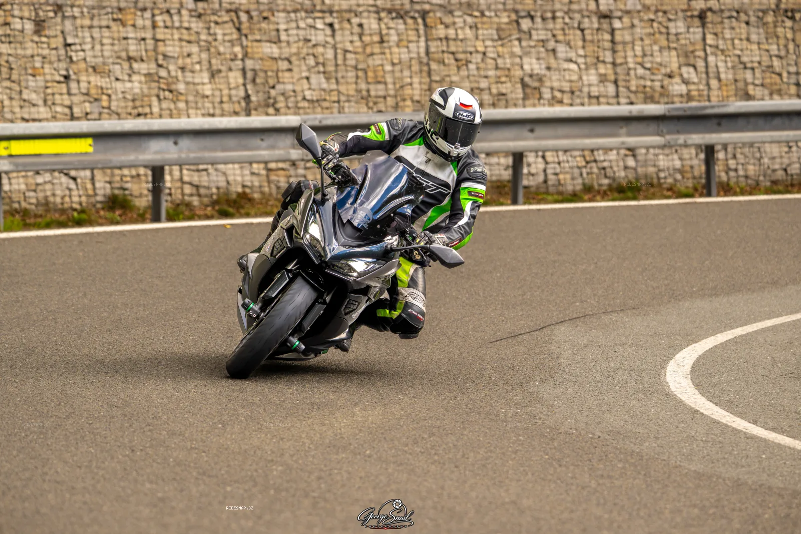 Moto foto 2235