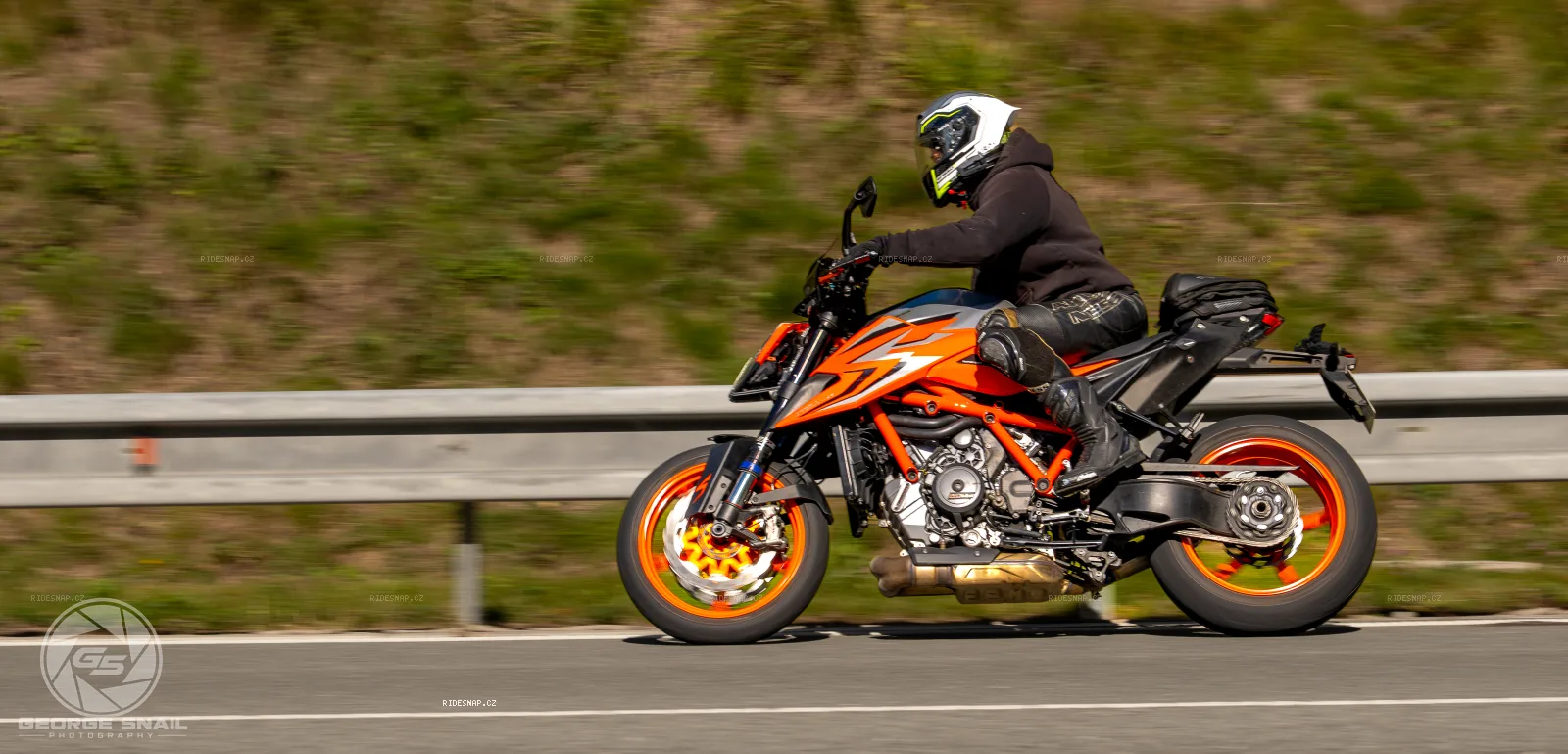 Moto foto 2464