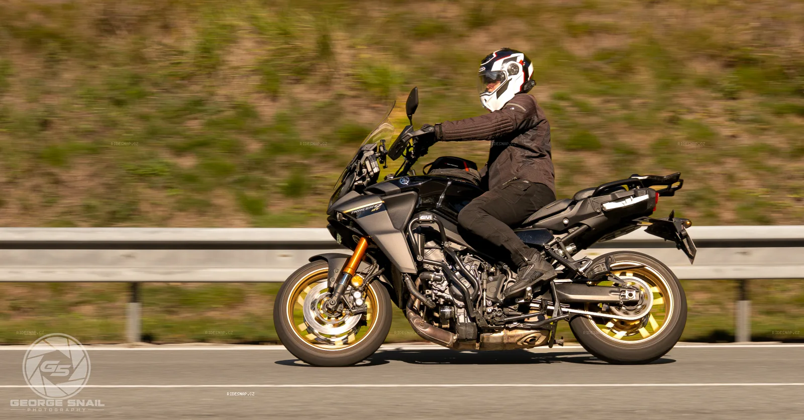 Moto foto 2472