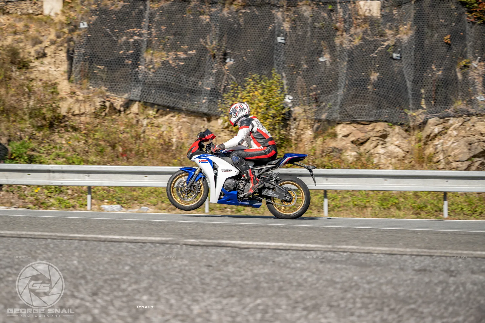 Moto foto 3176