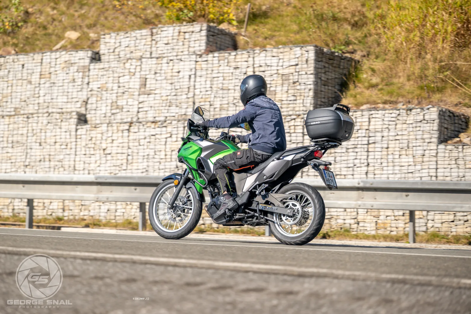 Moto foto 3180