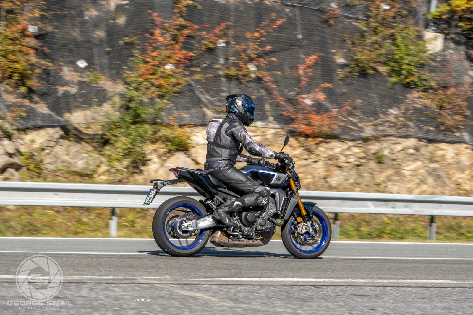 Moto foto 3181