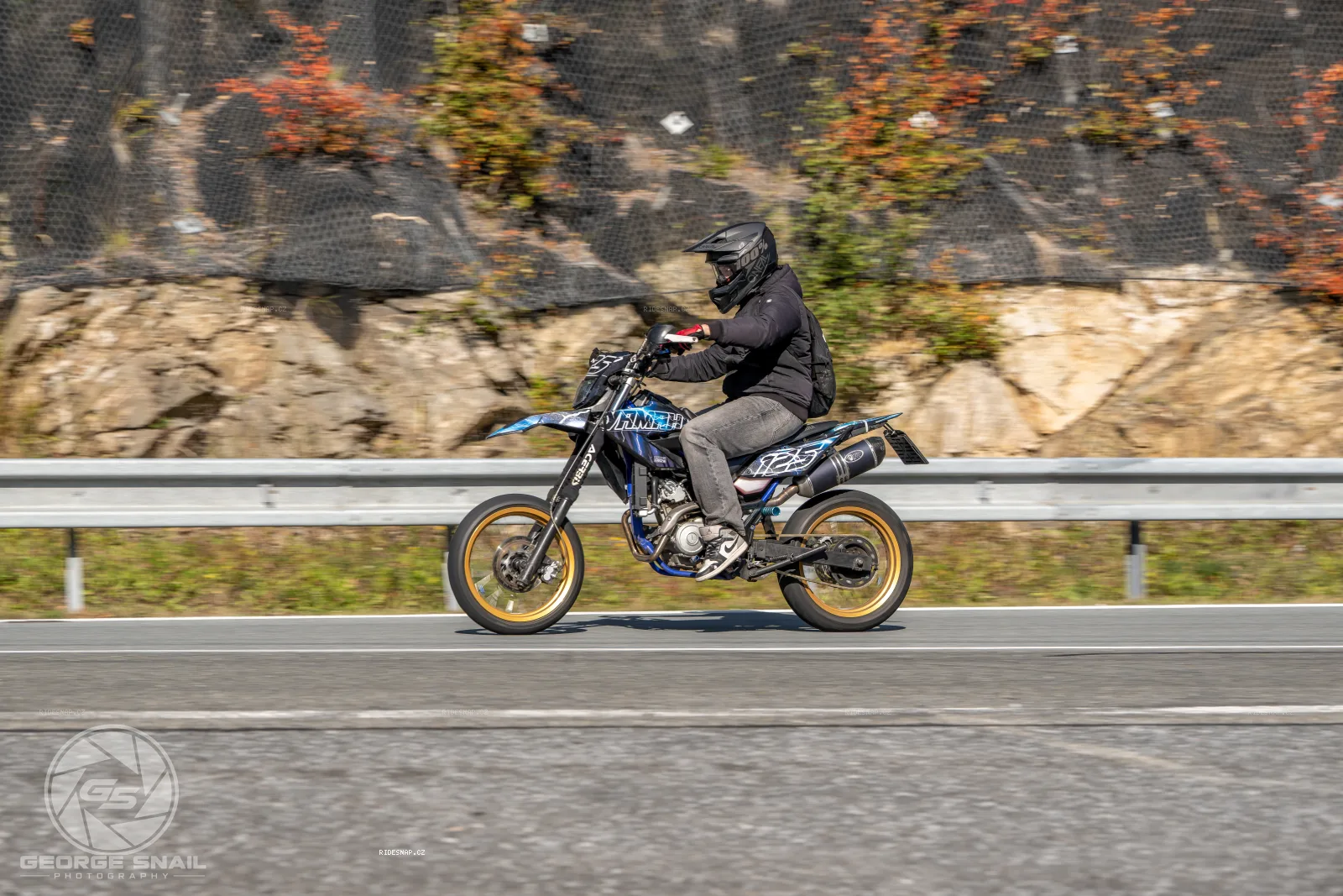 Moto foto 3193