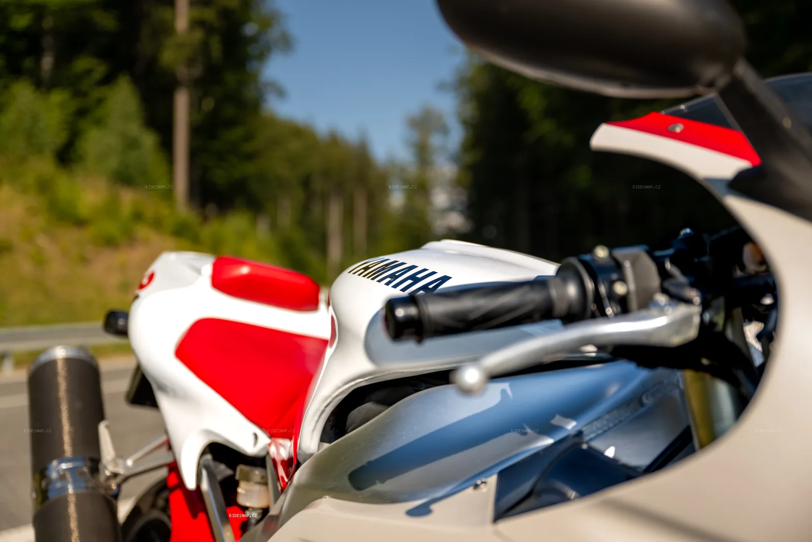 Moto foto 620