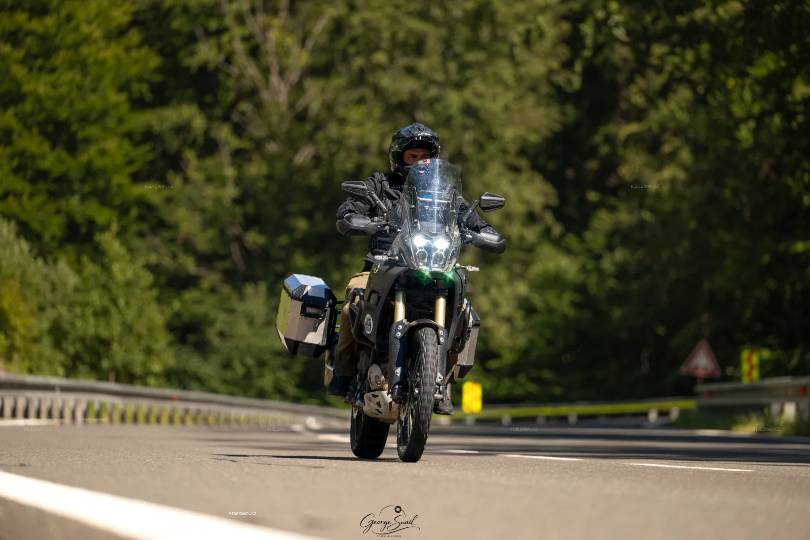 Moto foto 670