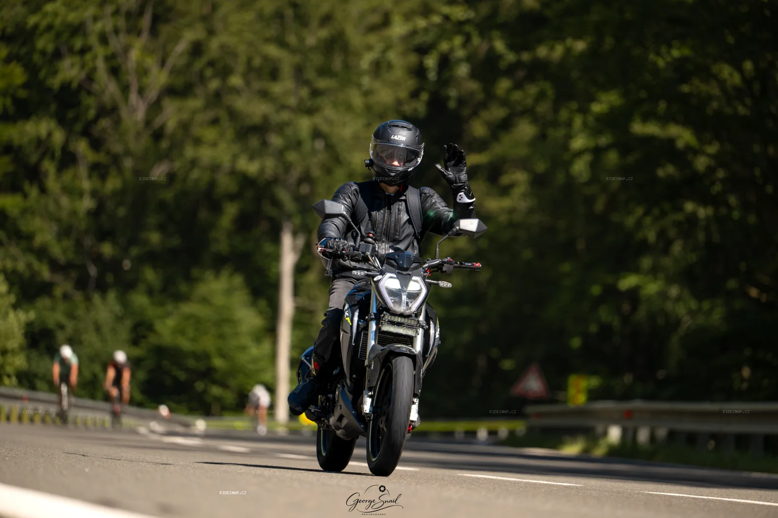 Moto foto 674