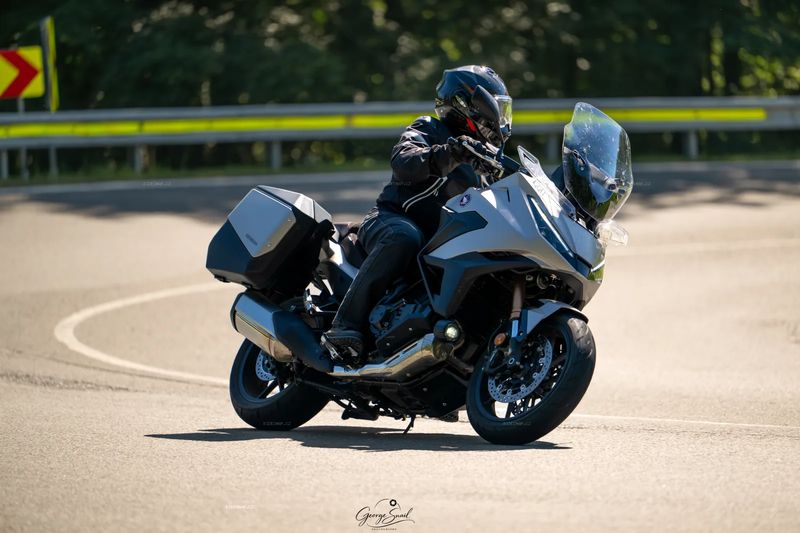 Moto foto 685